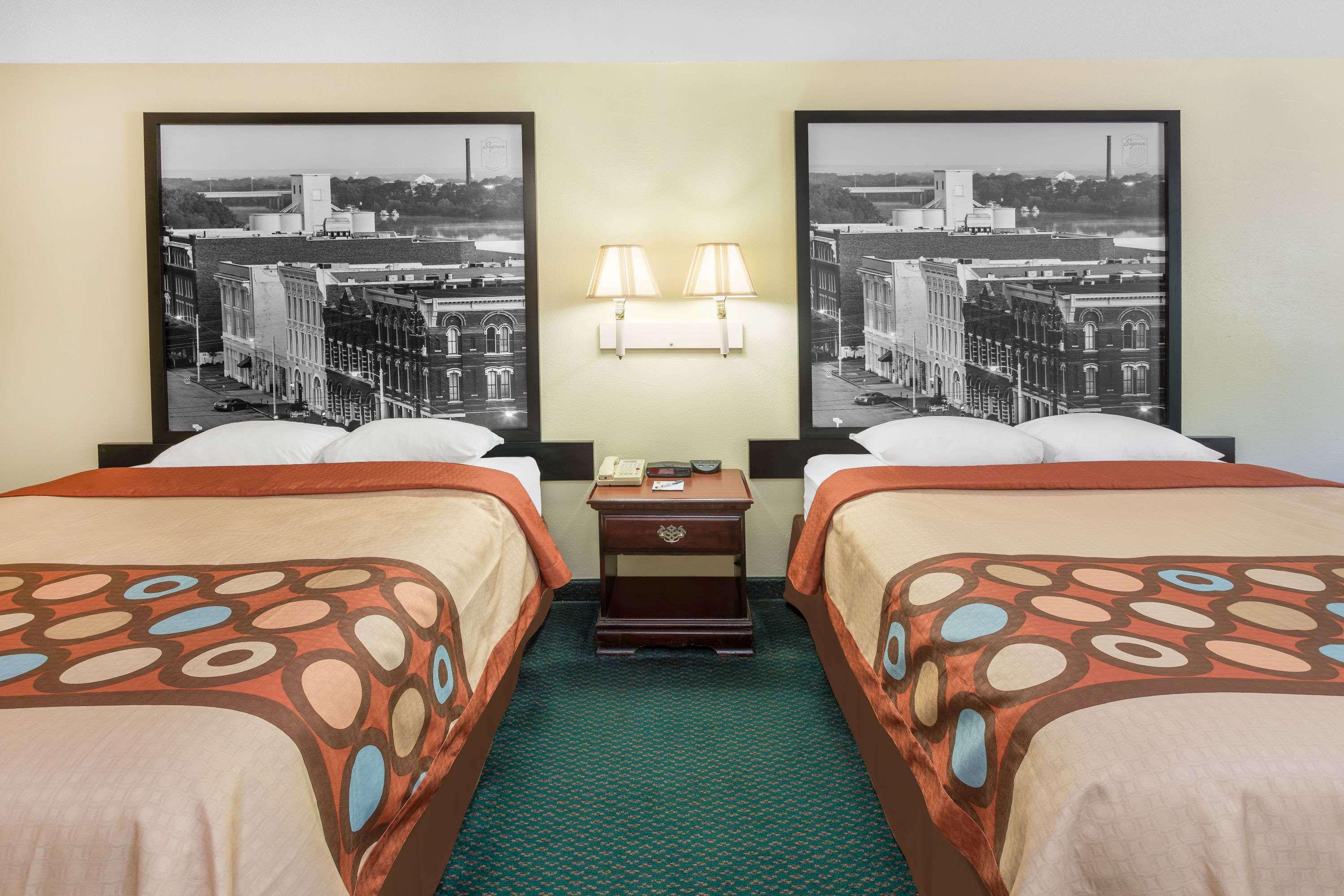 Super 8 By Wyndham Montgomery I-65 Экстерьер фото